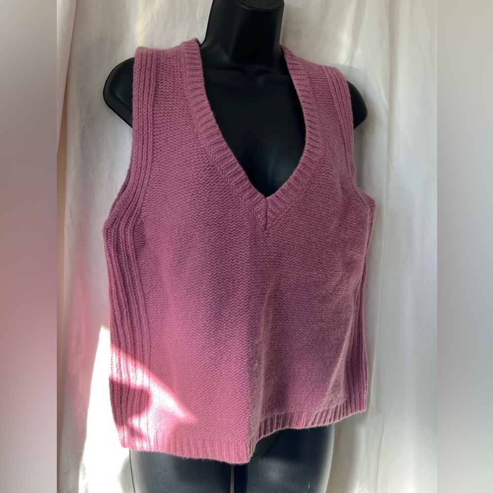 Moda International 100% Wool Pink V Neck Sweater Best Women's‎ Sz L - Picture 2 of 6